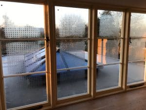 vacuum glazing condensation